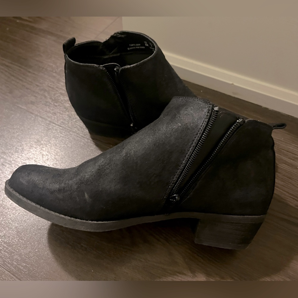 Black Booties